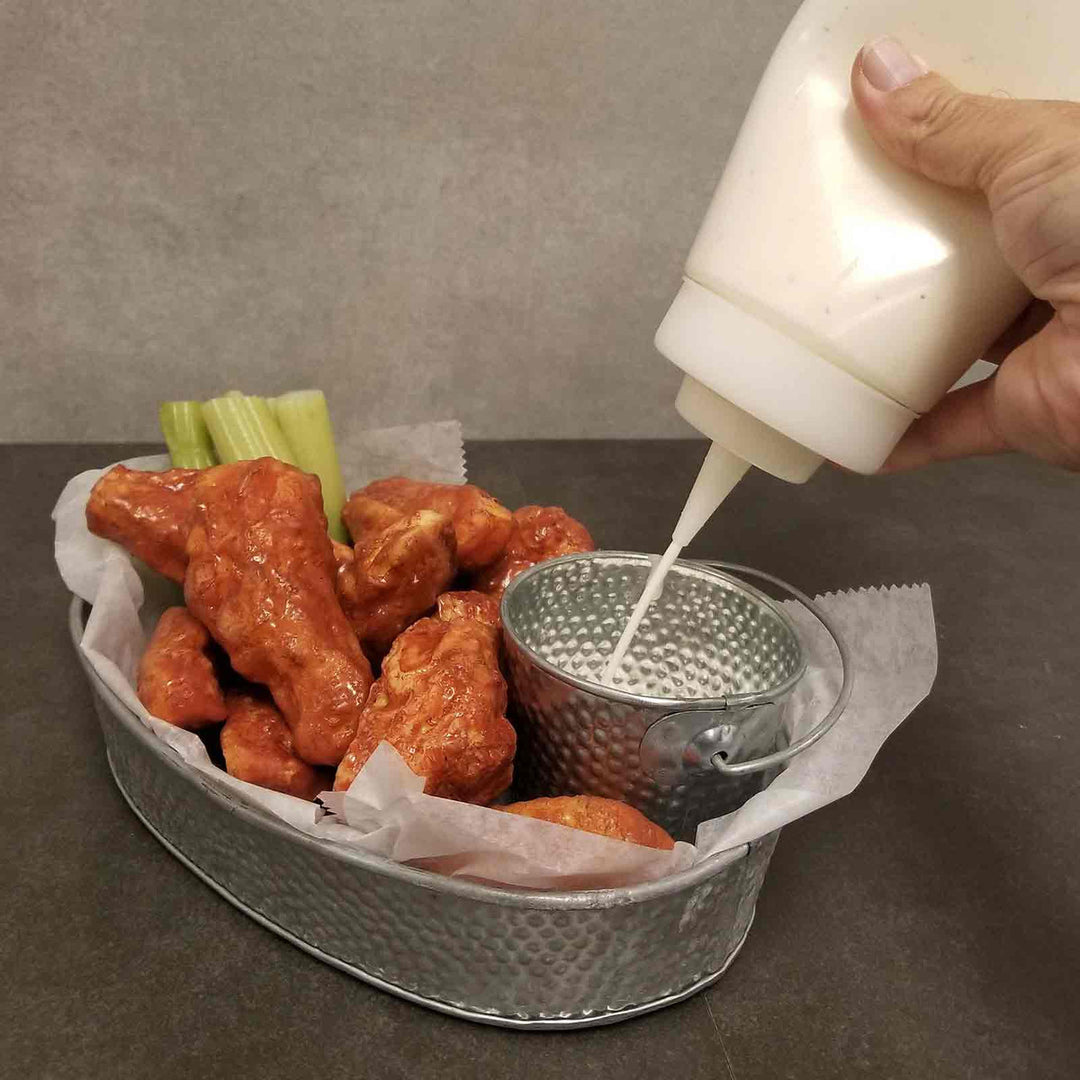 Tablecraft 124C-1 24 Oz Clear Squeeze Bottle