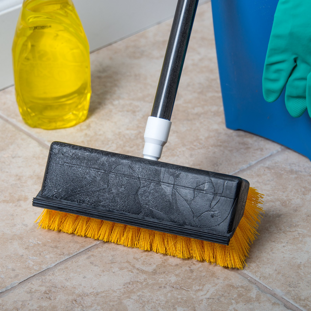 Carlisle 4042100 10" Hi-Low Brush W/Squeege