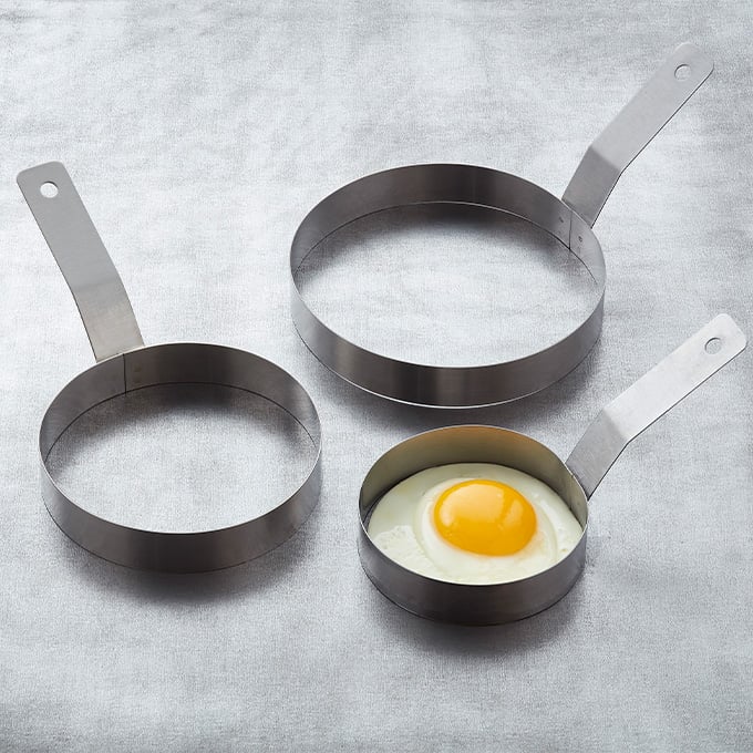 American Metalcraft ER-387 SS 4" Egg Ring W/Handle