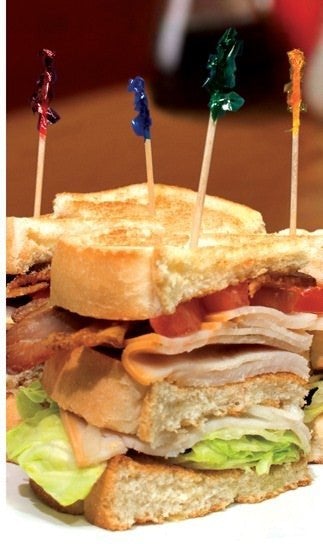 AmerCareRoyal R812W Large Club Frills Picks