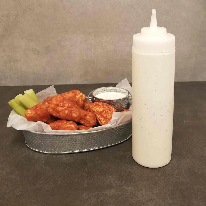 Tablecraft 124C-1 24 Oz Clear Squeeze Bottle Tablecraft