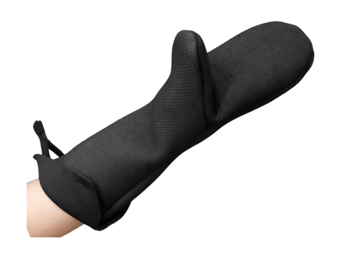 Browne Foodservice 5443502 Black FLXa-Prene Deluxe Puppet Mitt Browne Foodservice