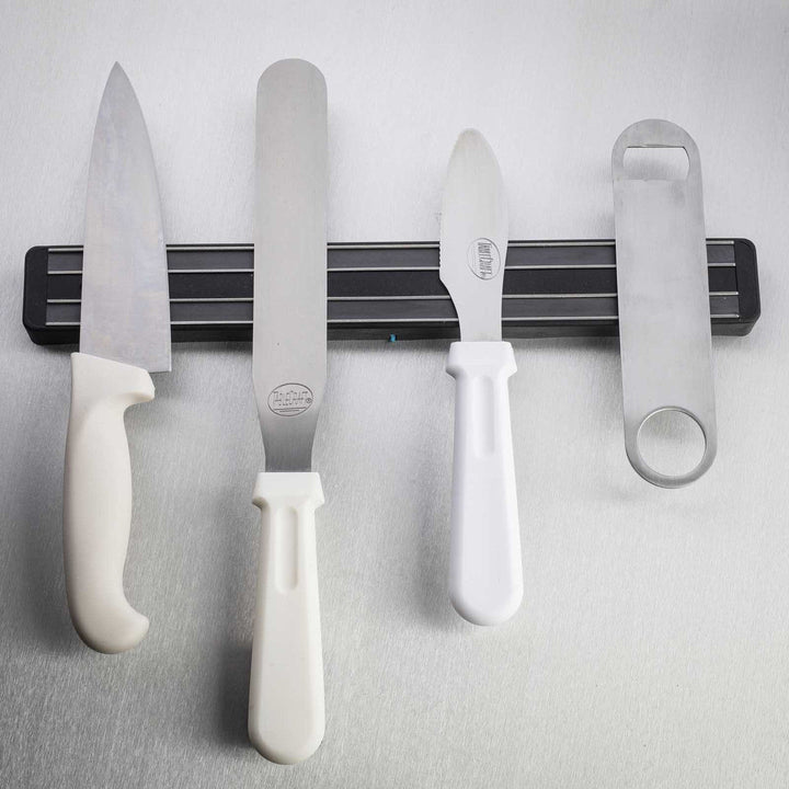 Tablecraft 2913P 13.5" x 1" Black Magnetic Knife Holder Tablecraft