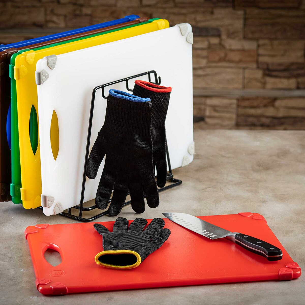 Tablecraft The Protector 11208 Small Cut Resistant Black and Yellow Gl