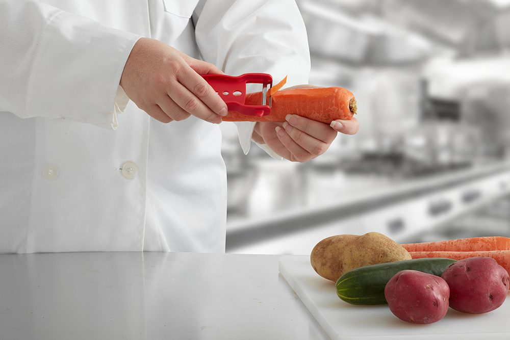 Chef Master 90239 Deluxe Swiss Peeler Chef-Master
