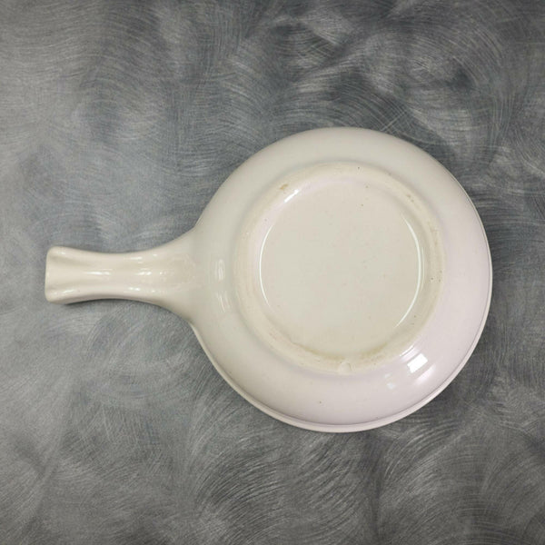 Diversified Ceramics DC26 13 oz Handled Soup Bowl White
