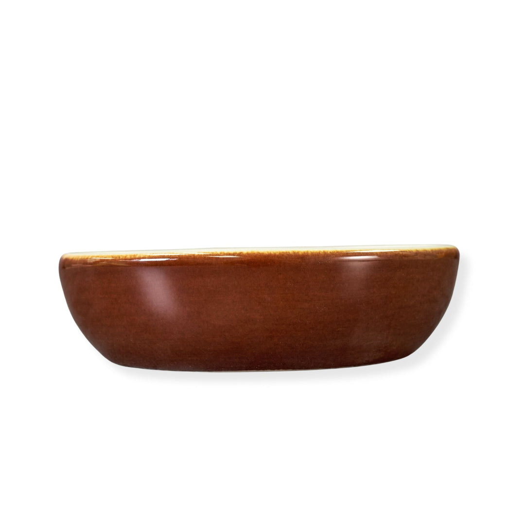 Diversified Ceramics DC530 9 oz Oval Baker Laredo Brown and White