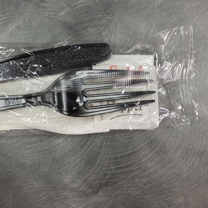 Heavy Weight Black  Plastic Fork/Knife/Napkin/Salt/Pepper 500/Case