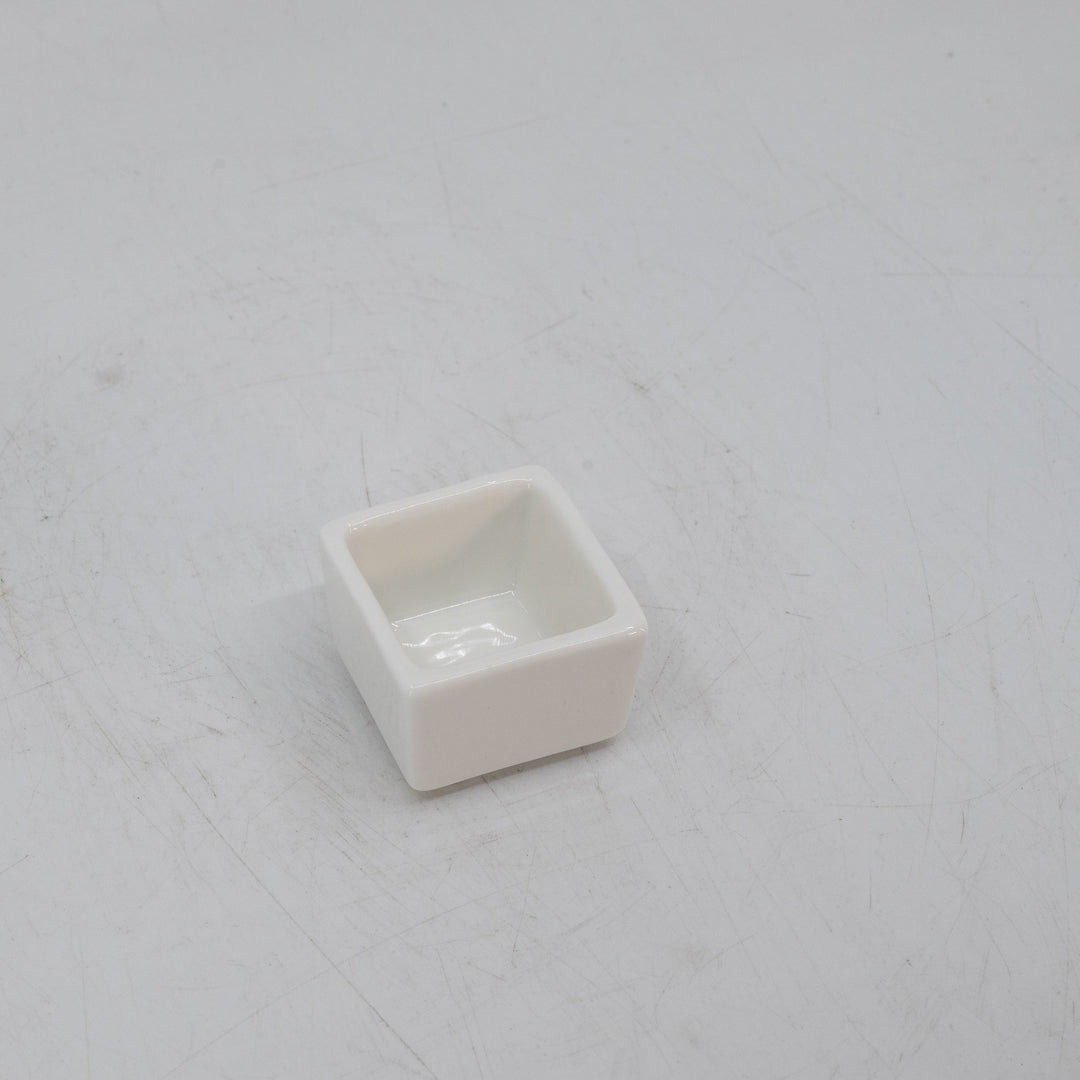 American Metalcraft PSLT15 White Square Porcelain Sauce Cup .5 oz American Metalcraft