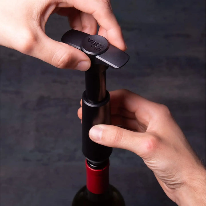 Vacu Vin 0854460 Black Wine Saver Pump Vacu Vin